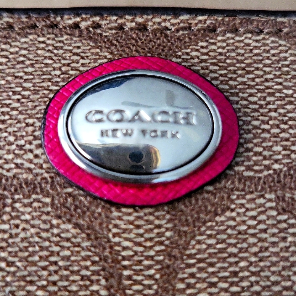 Coach Snap Wallet - Signature Khaki/Saddle w/Striped Interior - Picture 8 of 13
